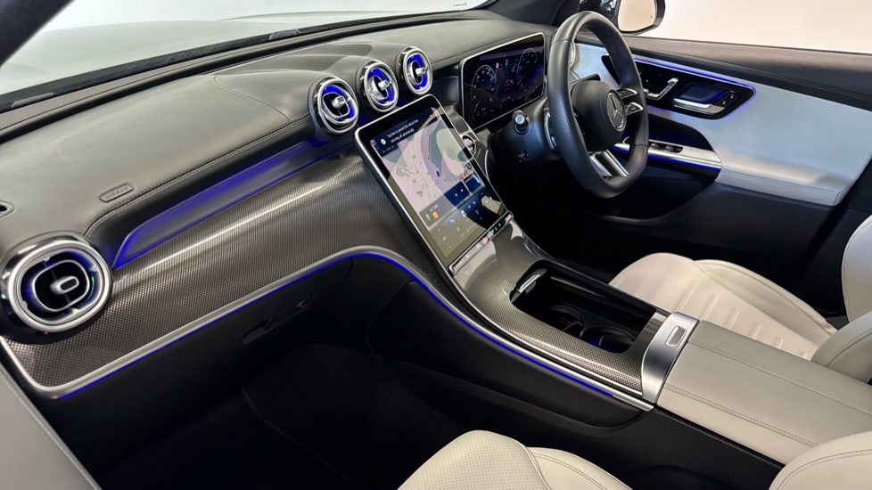 Mercedes-Benz GLC 300 4Matic AMG Line 5dr 9G-Tronic Petrol Estate - Image 9