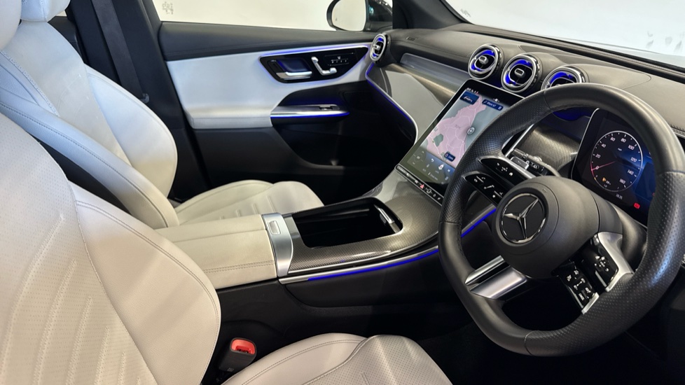 Mercedes-Benz GLC 300 4Matic AMG Line 5dr 9G-Tronic Petrol Estate - Image 14