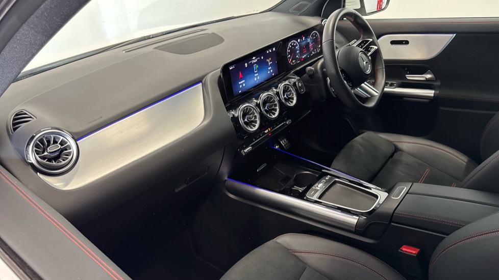 Mercedes-Benz GLA 200d AMG Line Executive 5dr Auto Diesel Hatchback - Image 9