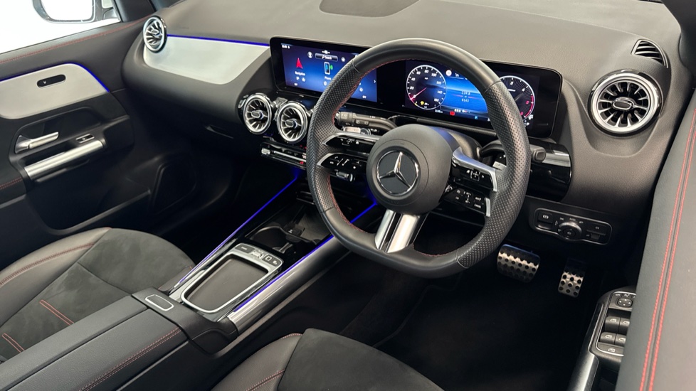 Mercedes-Benz GLA 200d AMG Line Executive 5dr Auto Diesel Hatchback - Image 11