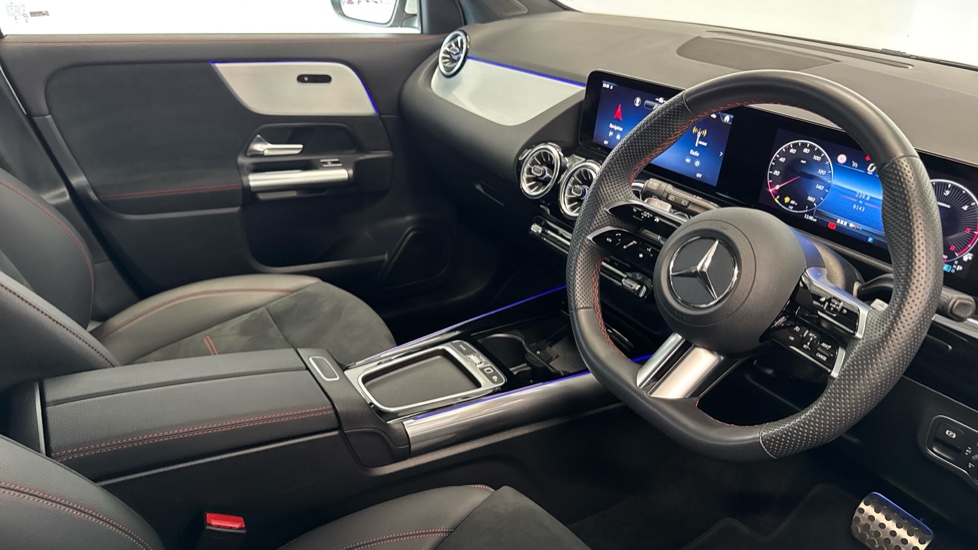 Mercedes-Benz GLA 200d AMG Line Executive 5dr Auto Diesel Hatchback - Image 14