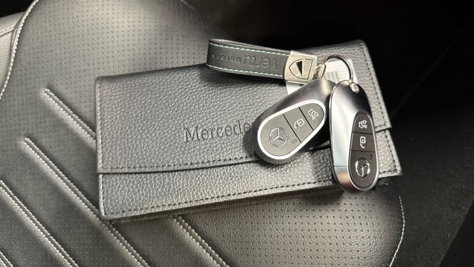 Mercedes-Benz C-Class C200d AMG Line Premium Plus 5dr Auto Diesel Estate - Image 19