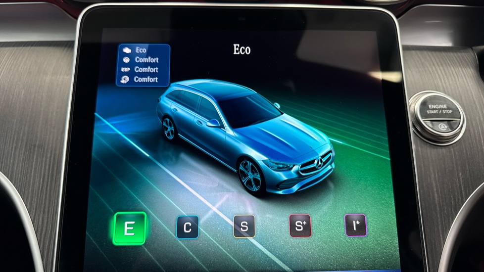 Mercedes-Benz C-Class C200d AMG Line Premium Plus 5dr Auto Diesel Estate - Image 38
