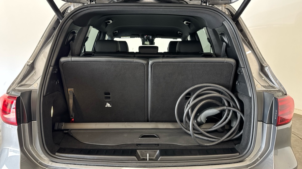 Mercedes-Benz Eqb 250+ 140kW Sport Executive 70.5kWh 5dr Auto Electric Estate - Image 4