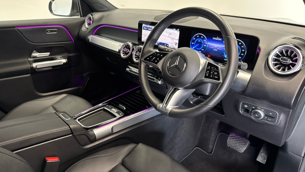 Mercedes-Benz Eqb 250+ 140kW Sport Executive 70.5kWh 5dr Auto Electric Estate - Image 11