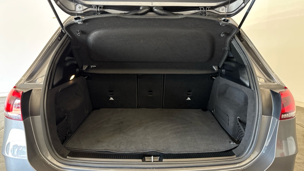 Mercedes-Benz B-Class B200d AMG Line Premium 5dr Auto Diesel Hatchback - Image 4