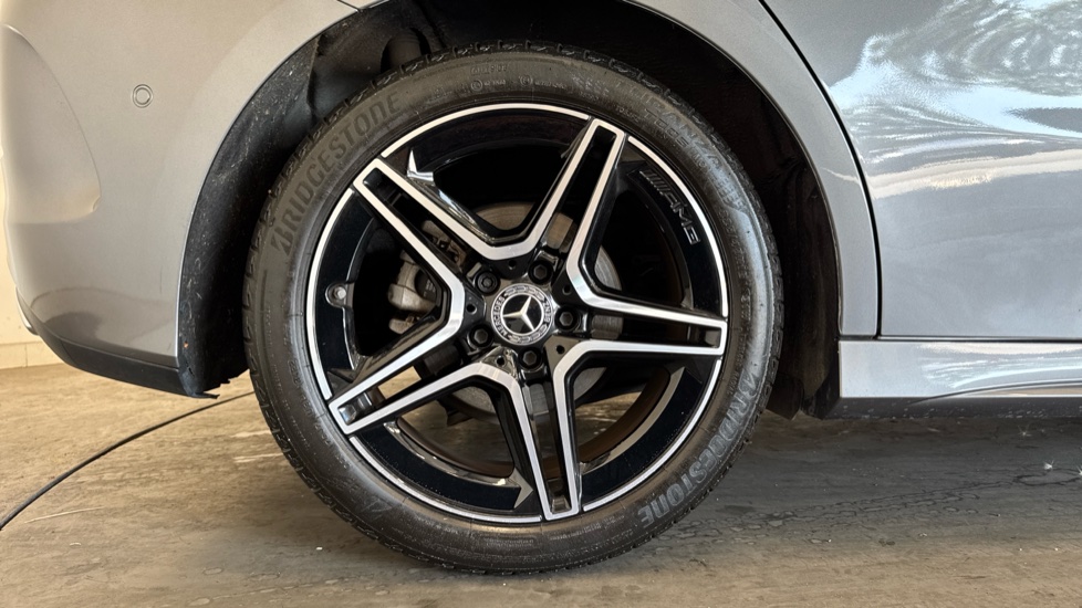 Mercedes-Benz B-Class B200d AMG Line Premium 5dr Auto Diesel Hatchback - Image 7