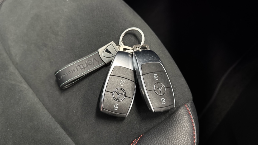Mercedes-Benz B-Class B200d AMG Line Premium 5dr Auto Diesel Hatchback - Image 20