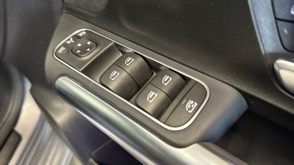 Mercedes-Benz B-Class B200d AMG Line Premium 5dr Auto Diesel Hatchback - Image 26
