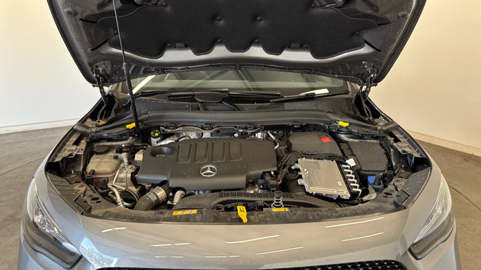 Mercedes-Benz GLA 220d 4Matic AMG Line Executive 5dr Auto Diesel Hatchback - Image 8