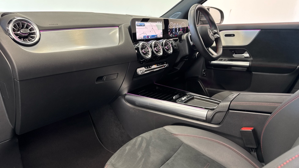 Mercedes-Benz GLA 220d 4Matic AMG Line Executive 5dr Auto Diesel Hatchback - Image 9