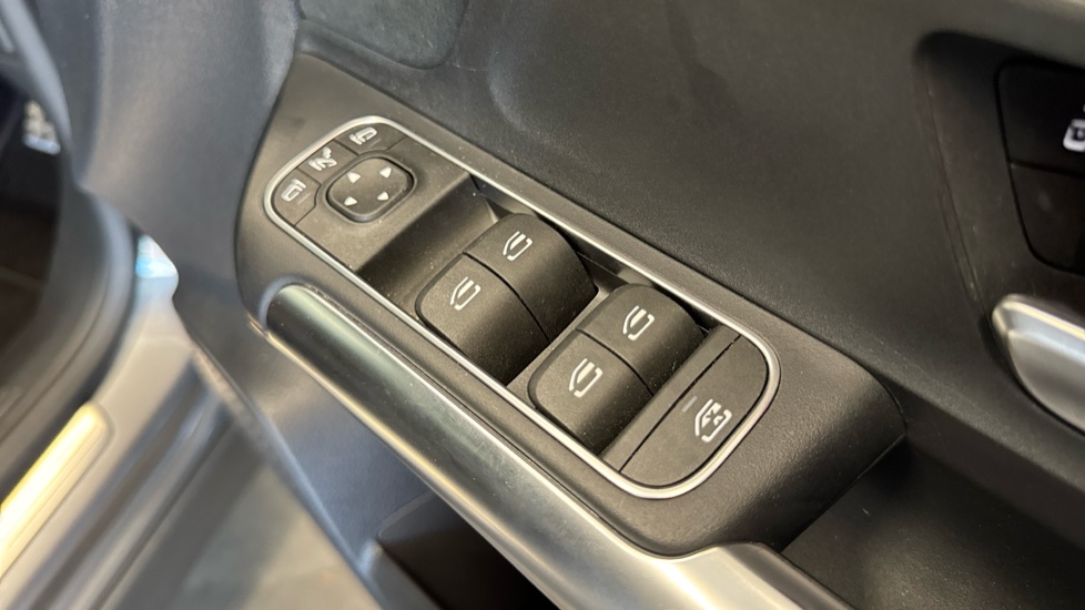 Mercedes-Benz GLA 220d 4Matic AMG Line Executive 5dr Auto Diesel Hatchback - Image 26
