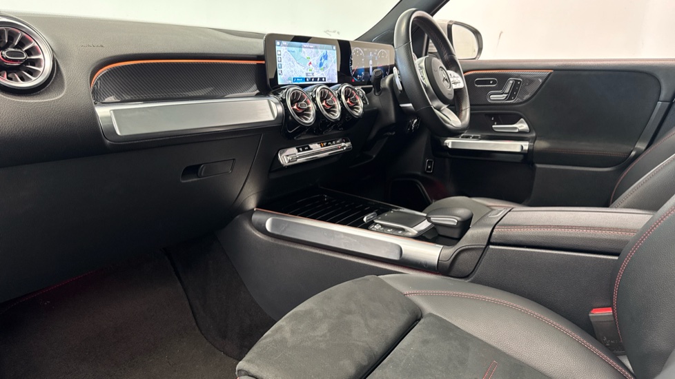Mercedes-Benz GLB 220d 4Matic AMG Line Prem Plus 5dr 8G-Tronic Diesel Estate - Image 9