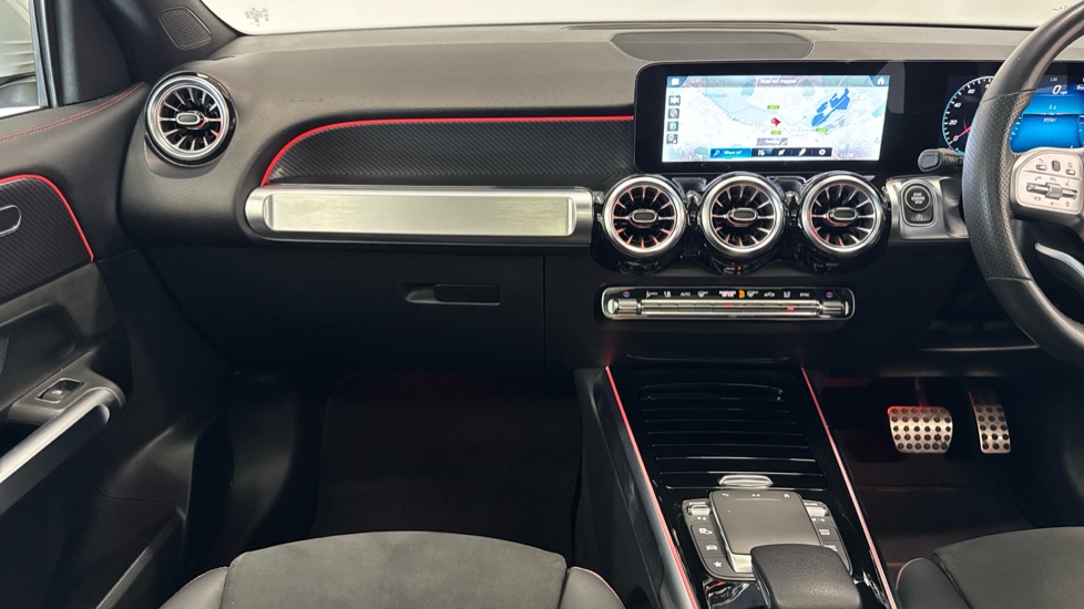Mercedes-Benz GLB 220d 4Matic AMG Line Prem Plus 5dr 8G-Tronic Diesel Estate - Image 14