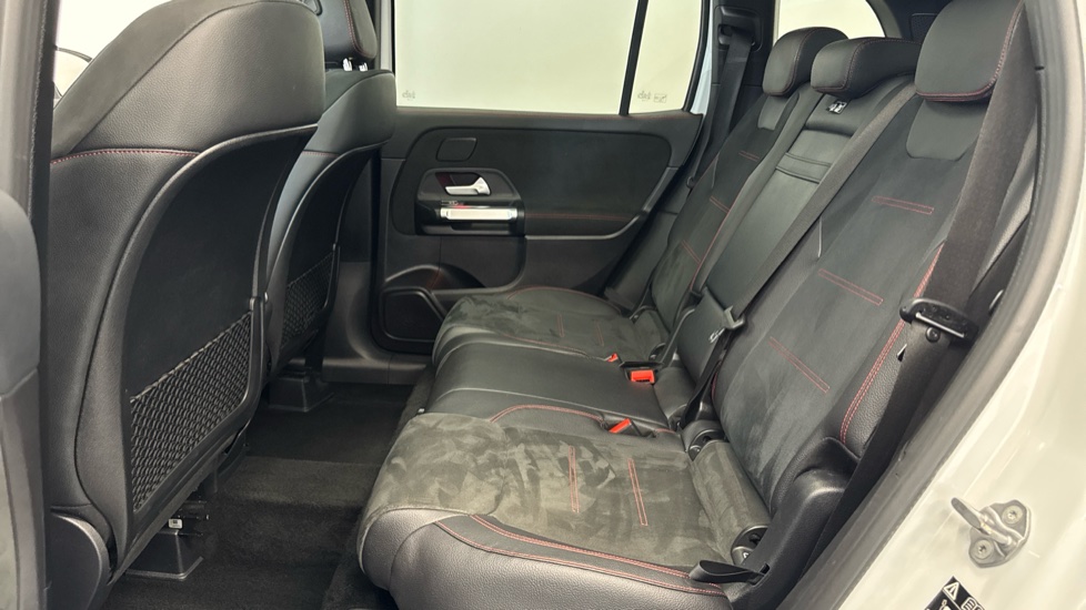 Mercedes-Benz GLB 220d 4Matic AMG Line Prem Plus 5dr 8G-Tronic Diesel Estate - Image 16