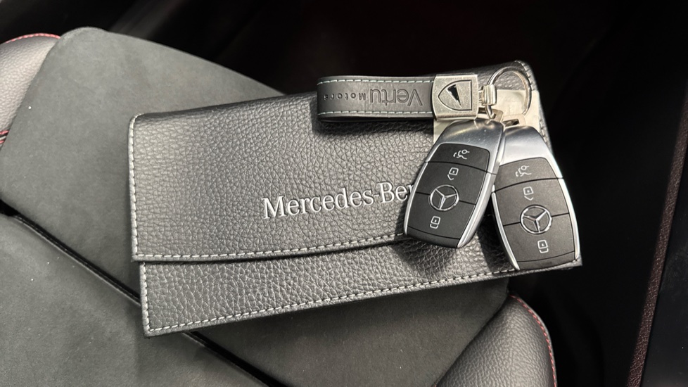 Mercedes-Benz GLB 220d 4Matic AMG Line Prem Plus 5dr 8G-Tronic Diesel Estate - Image 19