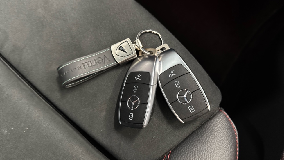 Mercedes-Benz GLB 220d 4Matic AMG Line Prem Plus 5dr 8G-Tronic Diesel Estate - Image 20