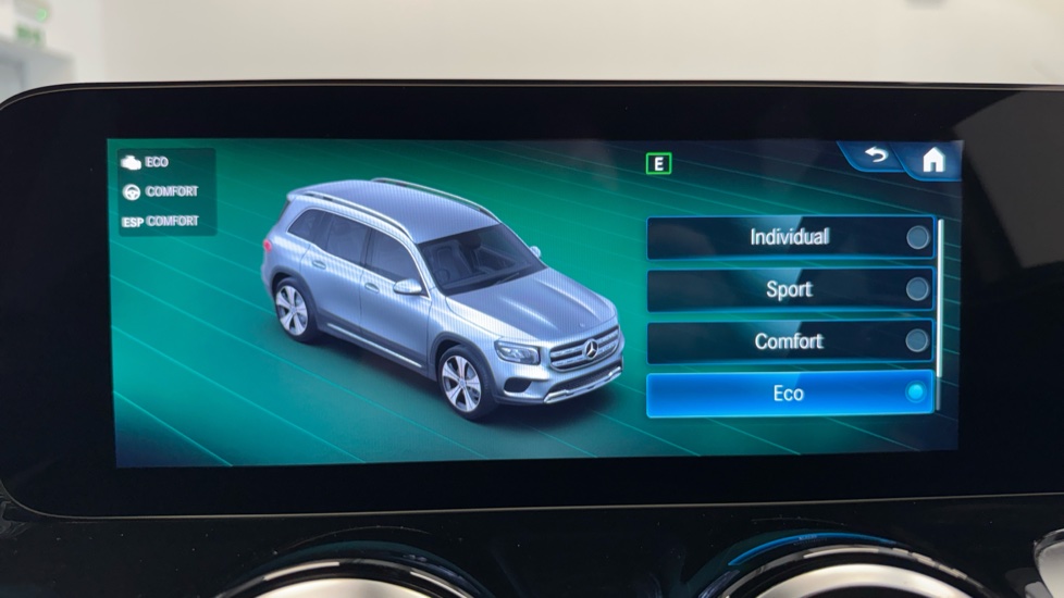 Mercedes-Benz GLB 220d 4Matic AMG Line Prem Plus 5dr 8G-Tronic Diesel Estate - Image 40