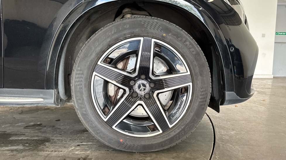Mercedes-Benz GLC 300 4Matic AMG Line 5dr 9G-Tronic Petrol Estate - Image 7
