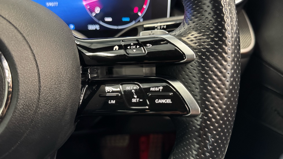 Mercedes-Benz GLC 300 4Matic AMG Line 5dr 9G-Tronic Petrol Estate - Image 30