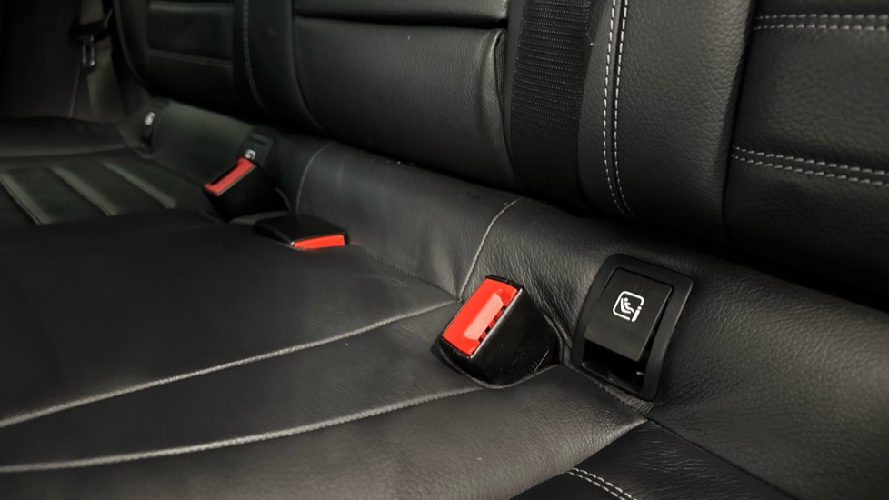 Mercedes-Benz GLC Coupe GLC 300 4Matic AMG Line 5dr 9G-Tronic Petrol Estate - Image 17