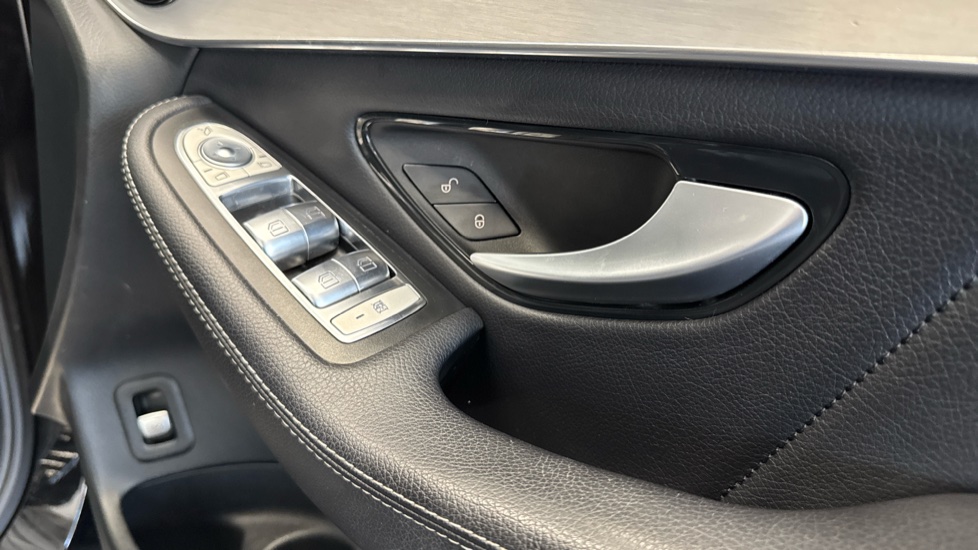 Mercedes-Benz GLC Coupe GLC 300 4Matic AMG Line 5dr 9G-Tronic Petrol Estate - Image 25