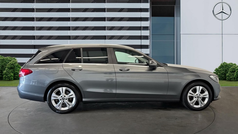 Mercedes-Benz C-Class C220d SE Executive Edition 5dr 9G-Tronic Diesel Estate - Image 5