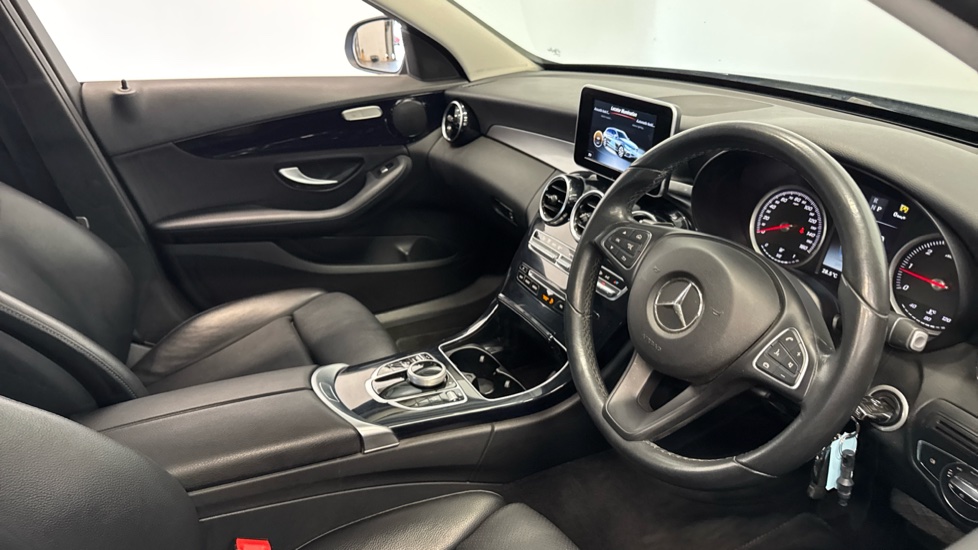Mercedes-Benz C-Class C220d SE Executive Edition 5dr 9G-Tronic Diesel Estate - Image 14