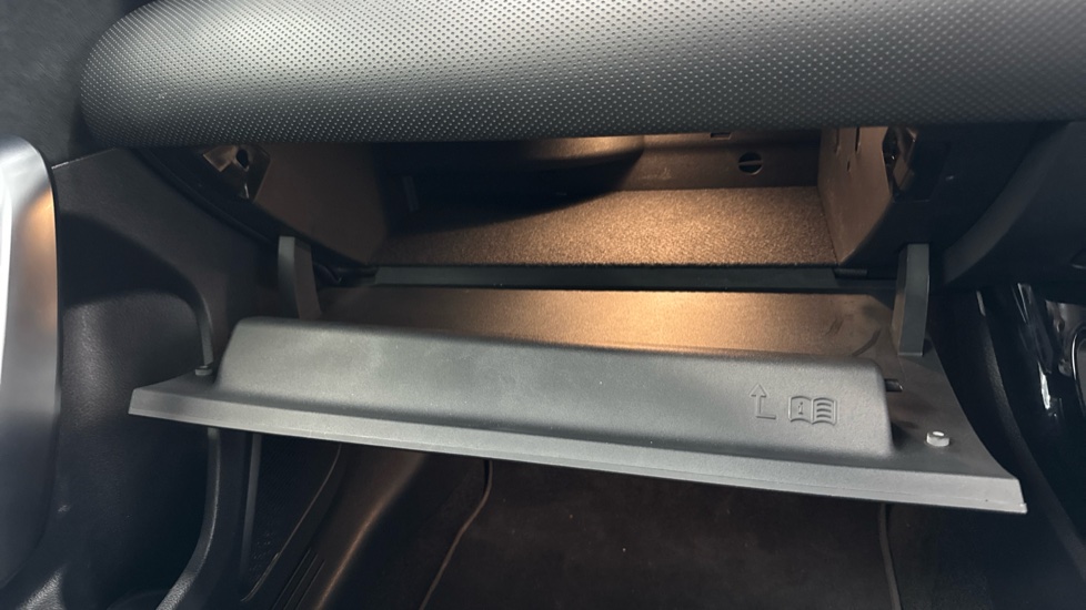 Mercedes-Benz A-Class A180 AMG Line Executive 5dr Petrol Hatchback - Image 28