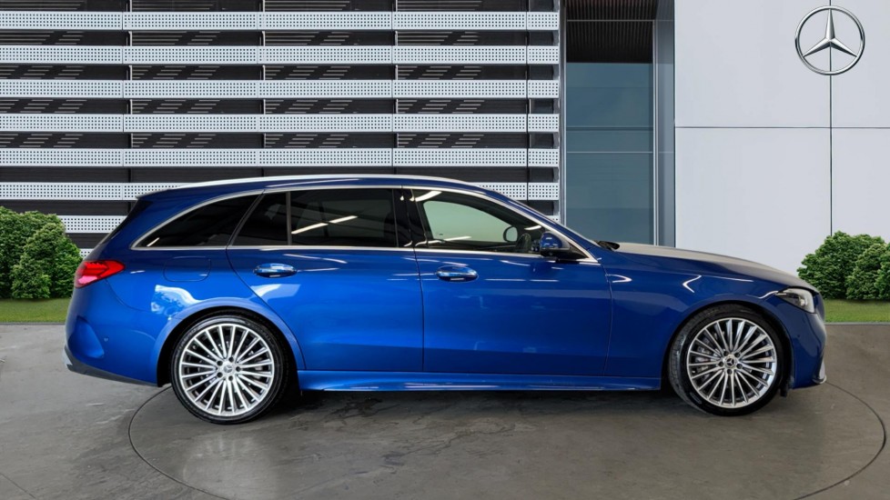 Mercedes-Benz C-Class C200 AMG Line Premium 5dr 9G-Tronic Petrol Estate - Image 5