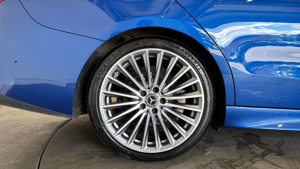 Mercedes-Benz C-Class C200 AMG Line Premium 5dr 9G-Tronic Petrol Estate - Image 7