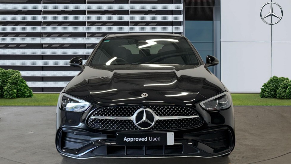 Mercedes-Benz C-Class C200 AMG Line 4dr 9G-Tronic Petrol Saloon - Image 3