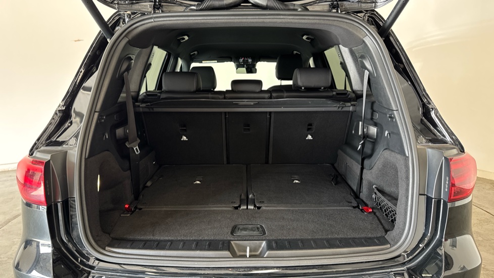 Mercedes-Benz GLB 200 Sport Executive 5dr 7G-Tronic Petrol Estate - Image 17
