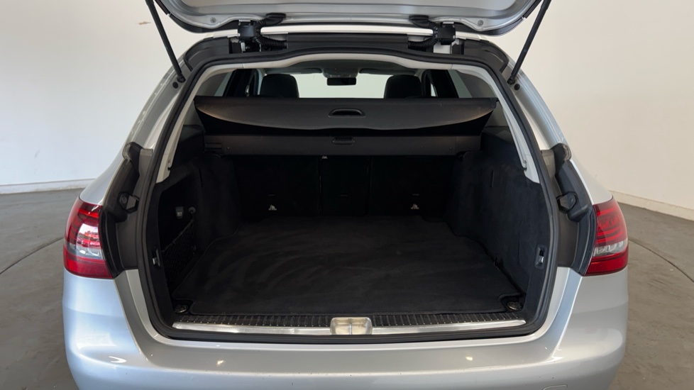 Mercedes-Benz C-Class C200d Sport 5dr Auto Diesel Estate - Image 4