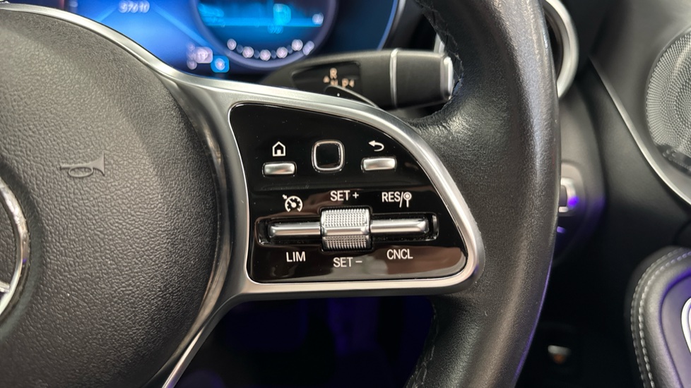 Mercedes-Benz C-Class C200d Sport 5dr Auto Diesel Estate - Image 30