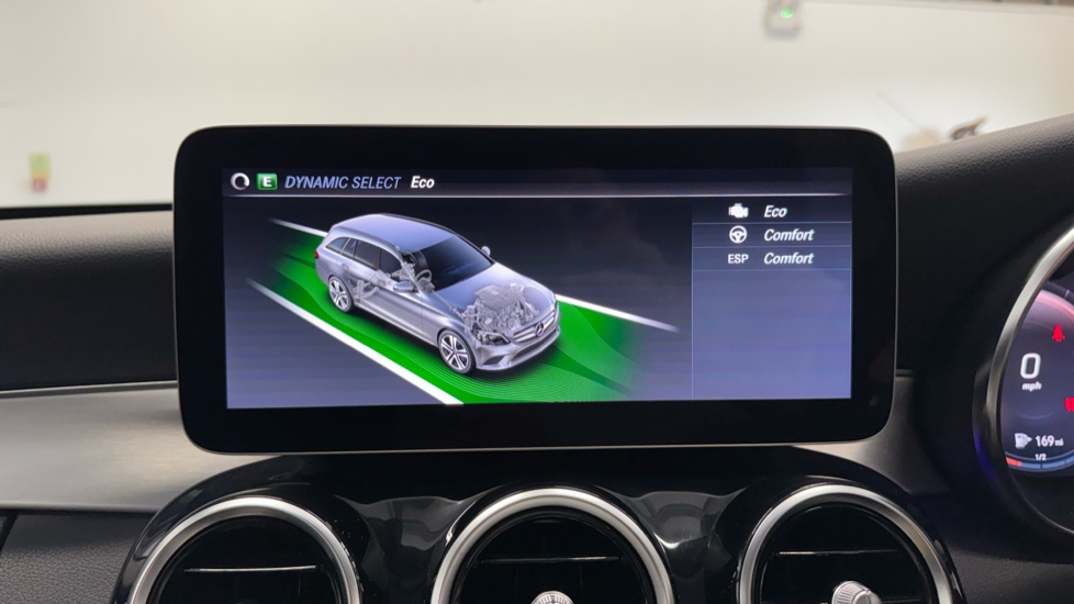 Mercedes-Benz C-Class C200d Sport 5dr Auto Diesel Estate - Image 38