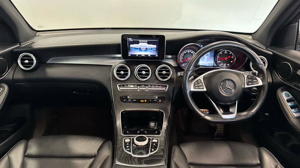 Mercedes-Benz GLC 220d 4Matic AMG Line Premium 5dr 9G-Tronic Diesel Estate - Image 10