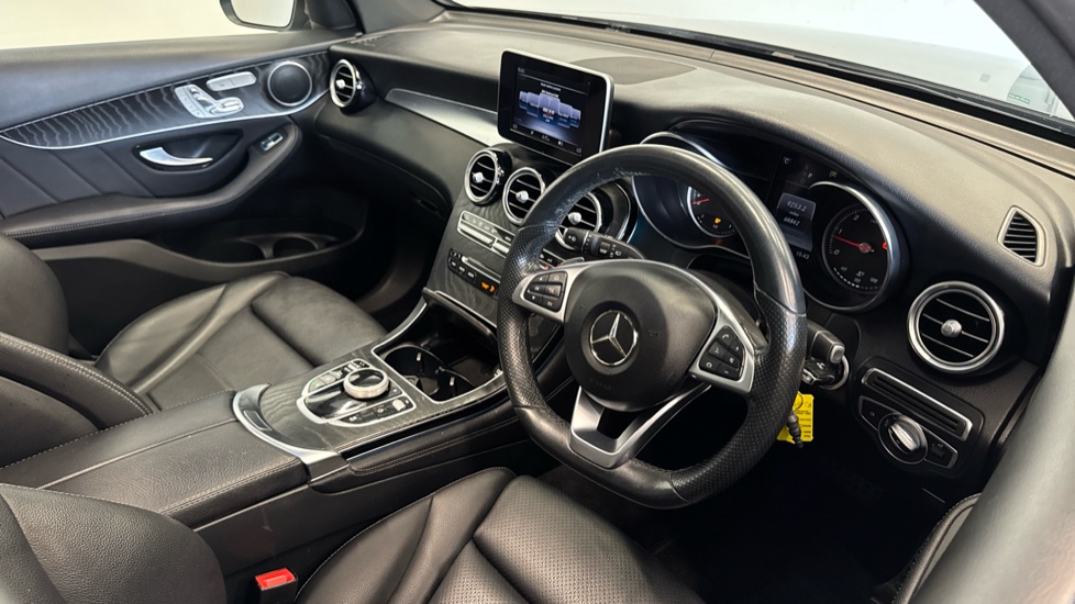 Mercedes-Benz GLC 220d 4Matic AMG Line Premium 5dr 9G-Tronic Diesel Estate - Image 11
