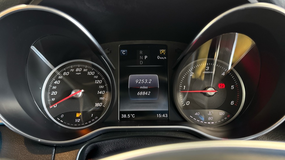 Mercedes-Benz GLC 220d 4Matic AMG Line Premium 5dr 9G-Tronic Diesel Estate - Image 18