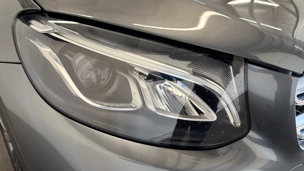 Mercedes-Benz GLC 220d 4Matic AMG Line Premium 5dr 9G-Tronic Diesel Estate - Image 21
