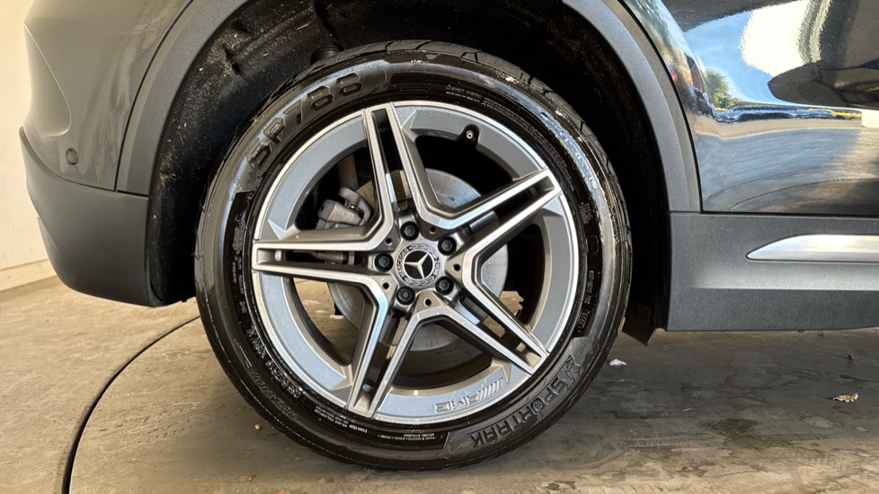 Mercedes-Benz GLA 220d 4Matic AMG Line Premium Plus 5dr Auto Diesel Hatchback - Image 7