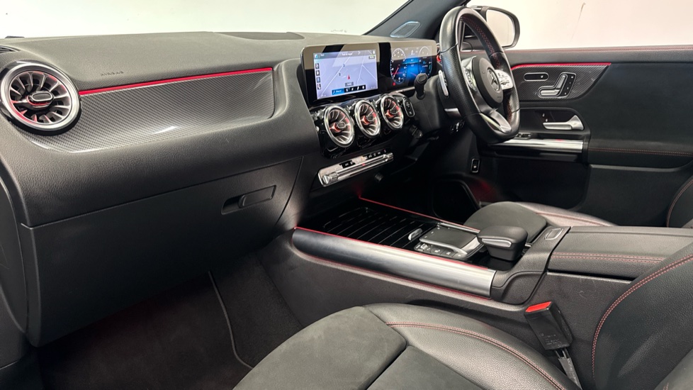 Mercedes-Benz GLA 220d 4Matic AMG Line Premium Plus 5dr Auto Diesel Hatchback - Image 9