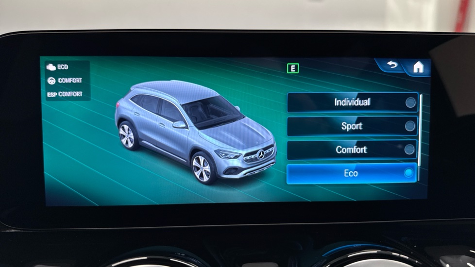 Mercedes-Benz GLA 220d 4Matic AMG Line Premium Plus 5dr Auto Diesel Hatchback - Image 39