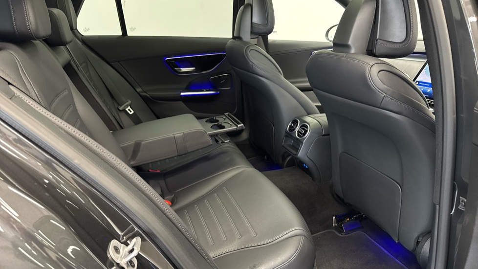 Mercedes-Benz C-Class C300e AMG Line Premium [Pan Roof] 5dr 9G-Tronic Estate - Image 23