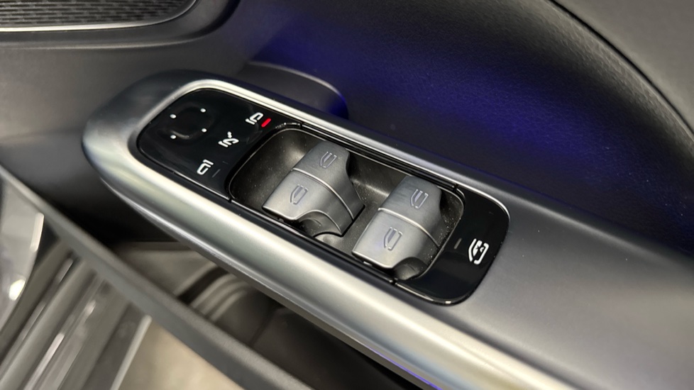 Mercedes-Benz C-Class C300e AMG Line Premium [Pan Roof] 5dr 9G-Tronic Estate - Image 26