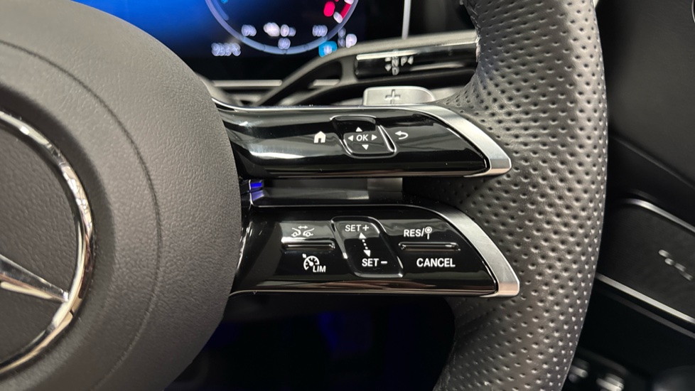 Mercedes-Benz C-Class C300e AMG Line Premium [Pan Roof] 5dr 9G-Tronic Estate - Image 31