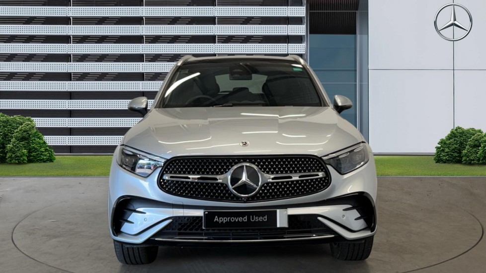 Mercedes-Benz GLC 300e 4Matic AMG Line Prem Plus 5dr 9G-Tronic Estate - Image 3