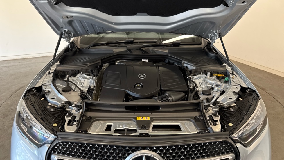 Mercedes-Benz GLC 300e 4Matic AMG Line Prem Plus 5dr 9G-Tronic Estate - Image 8