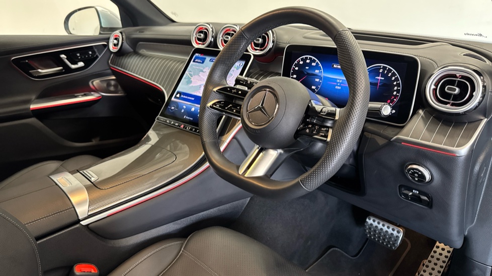 Mercedes-Benz GLC 300e 4Matic AMG Line Prem Plus 5dr 9G-Tronic Estate - Image 11