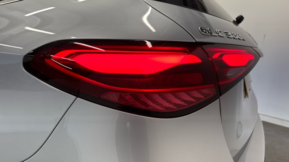 Mercedes-Benz GLC 300e 4Matic AMG Line Prem Plus 5dr 9G-Tronic Estate - Image 45